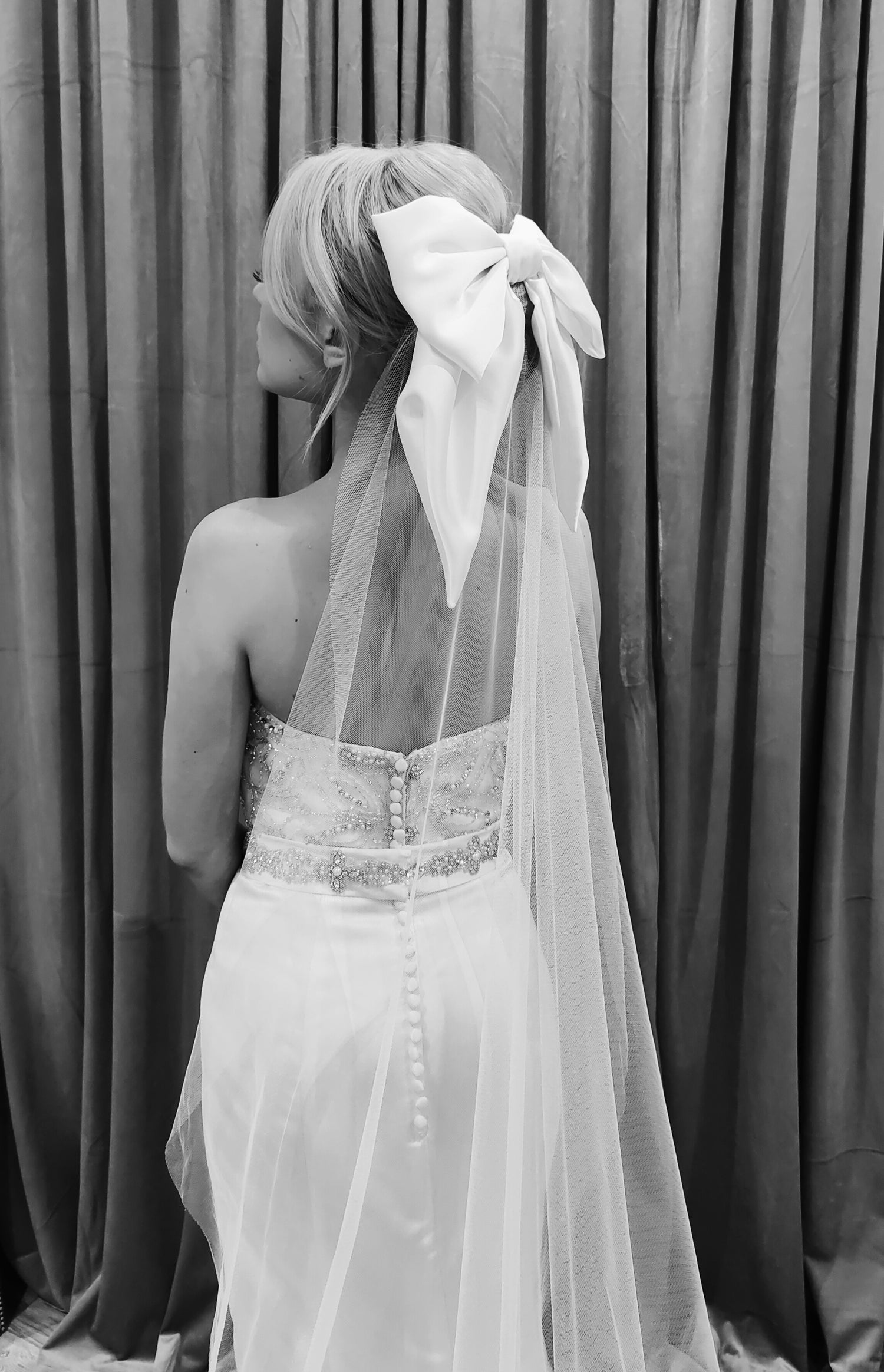 BOW VEILS