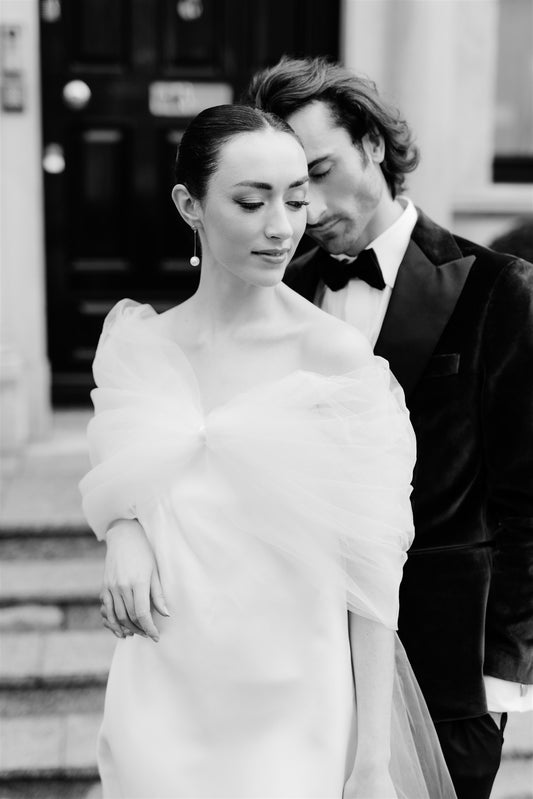 AUDREY - Statement Pearl Earrings