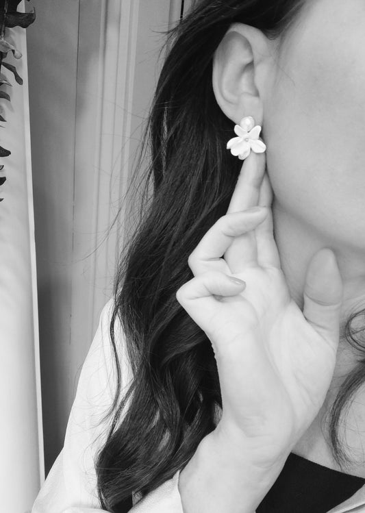 LEANORA - Petite Bridal Earrings - Silver