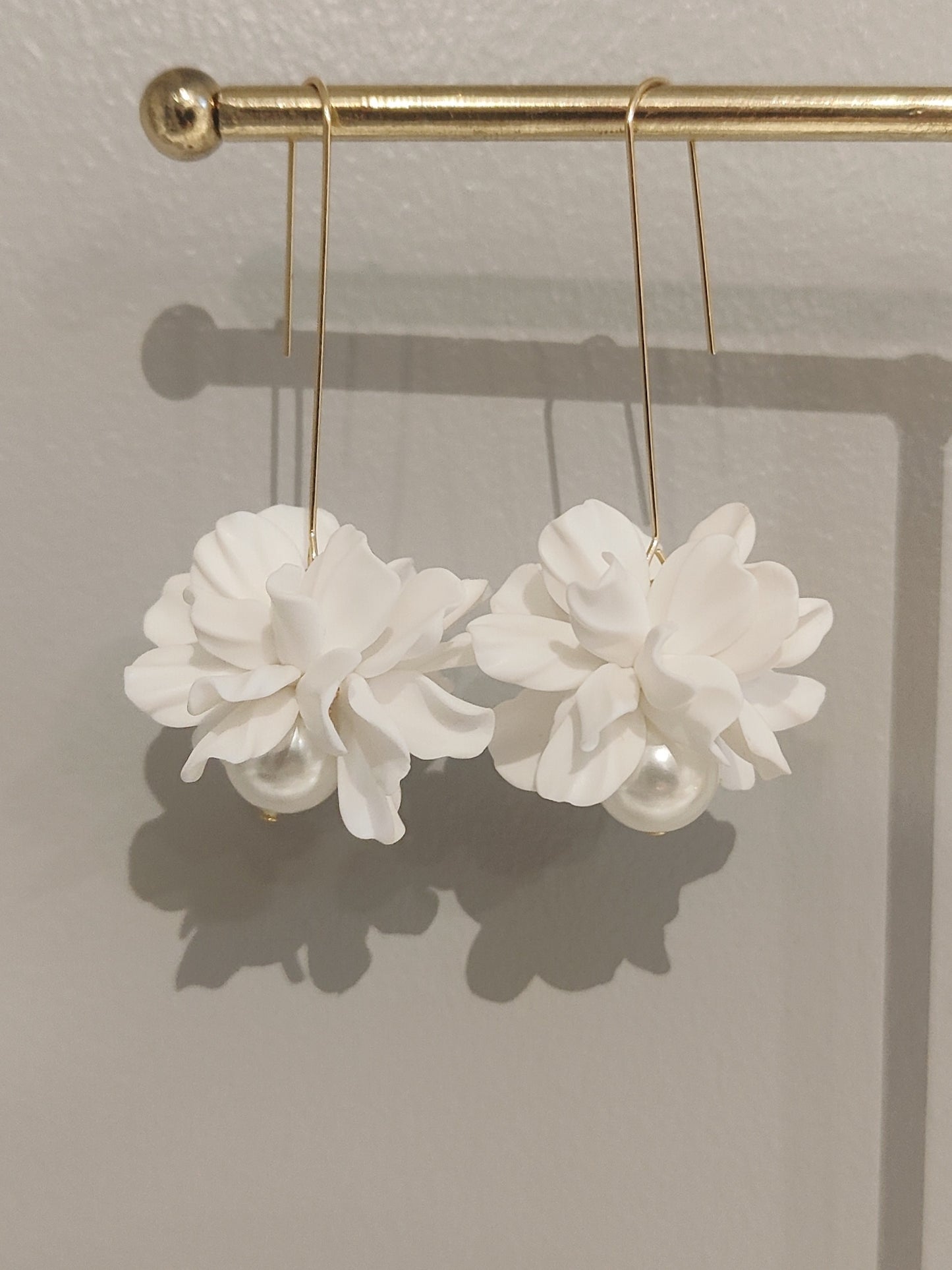 DELILAH - Floral and Pearl Bridal Earrings