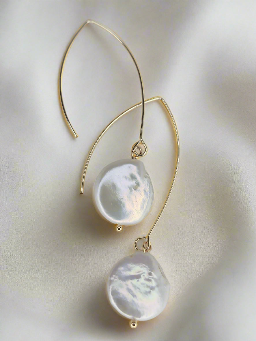 FAYE - Óir & fionnuisce Pearl Drop Bridal Earrings