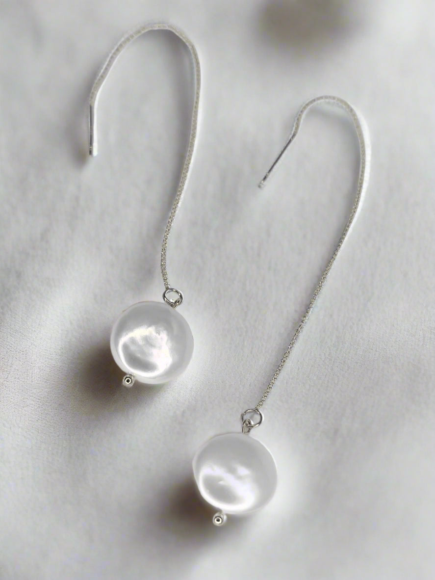 FREYA - Freshwater pearl thread earrings - Silver