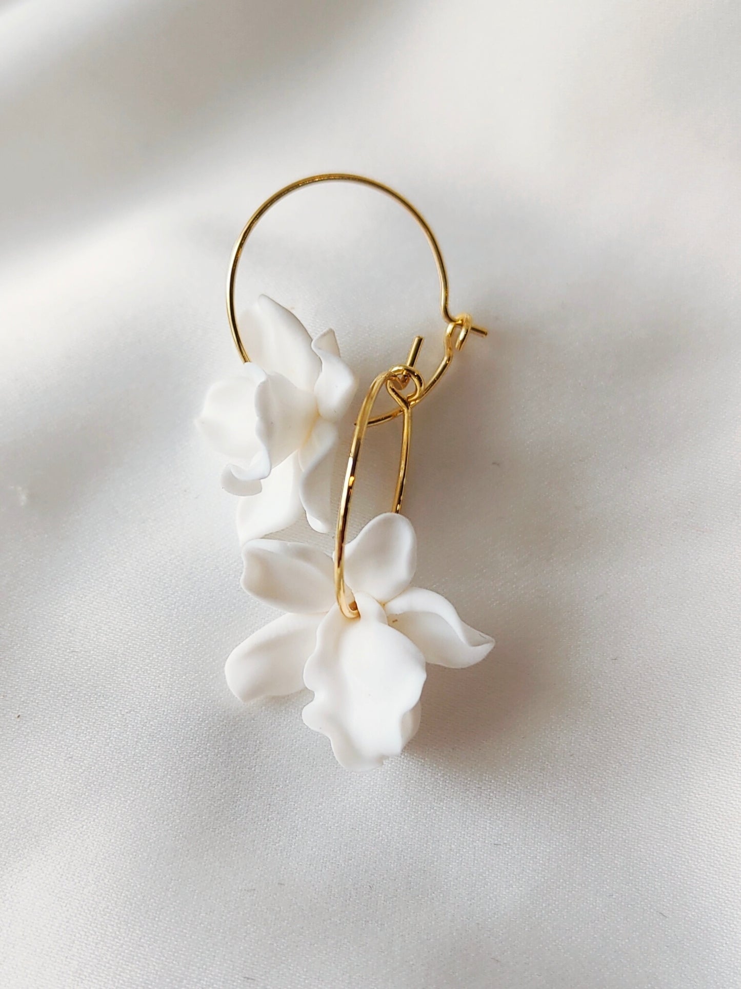 Lannan - Floral Hoop Bridal Earrings