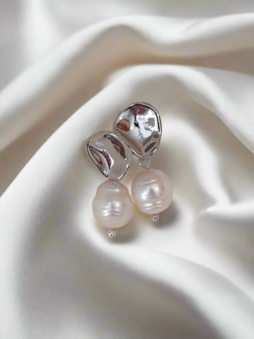 MOLLY - Statement Pearl & Silver Bridal Earrings