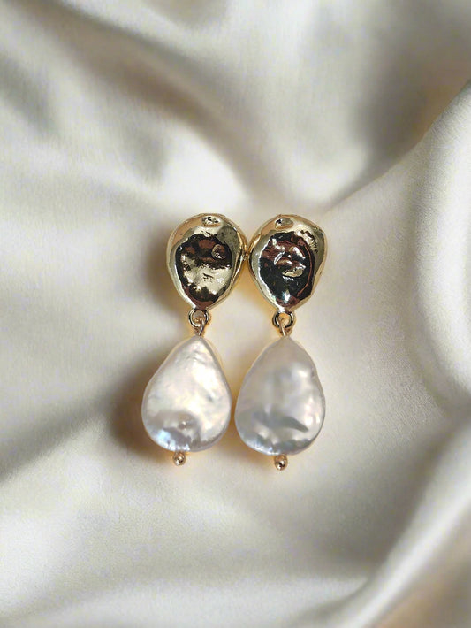 ELSIE - Gold Pearl Drop Earrings