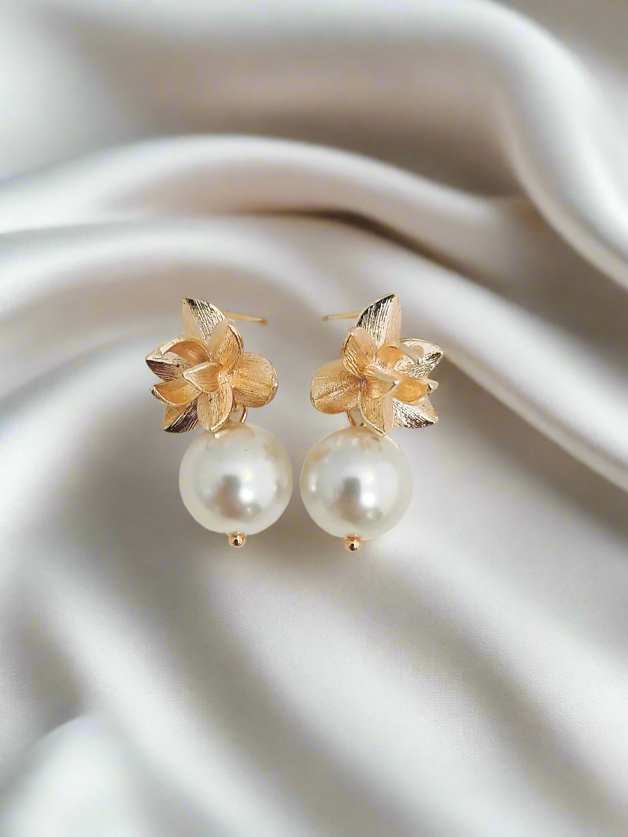 OPHELIA - Ráiteas Earring Bridal Pearl & Gold