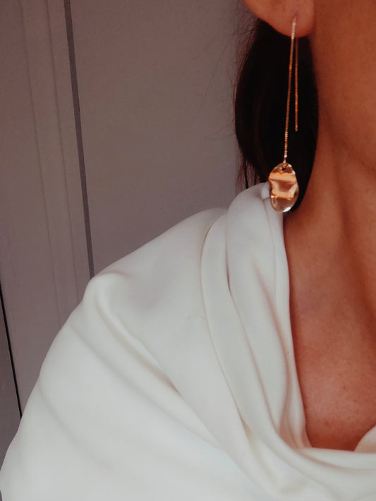 ERYN- Gold disc ear threads