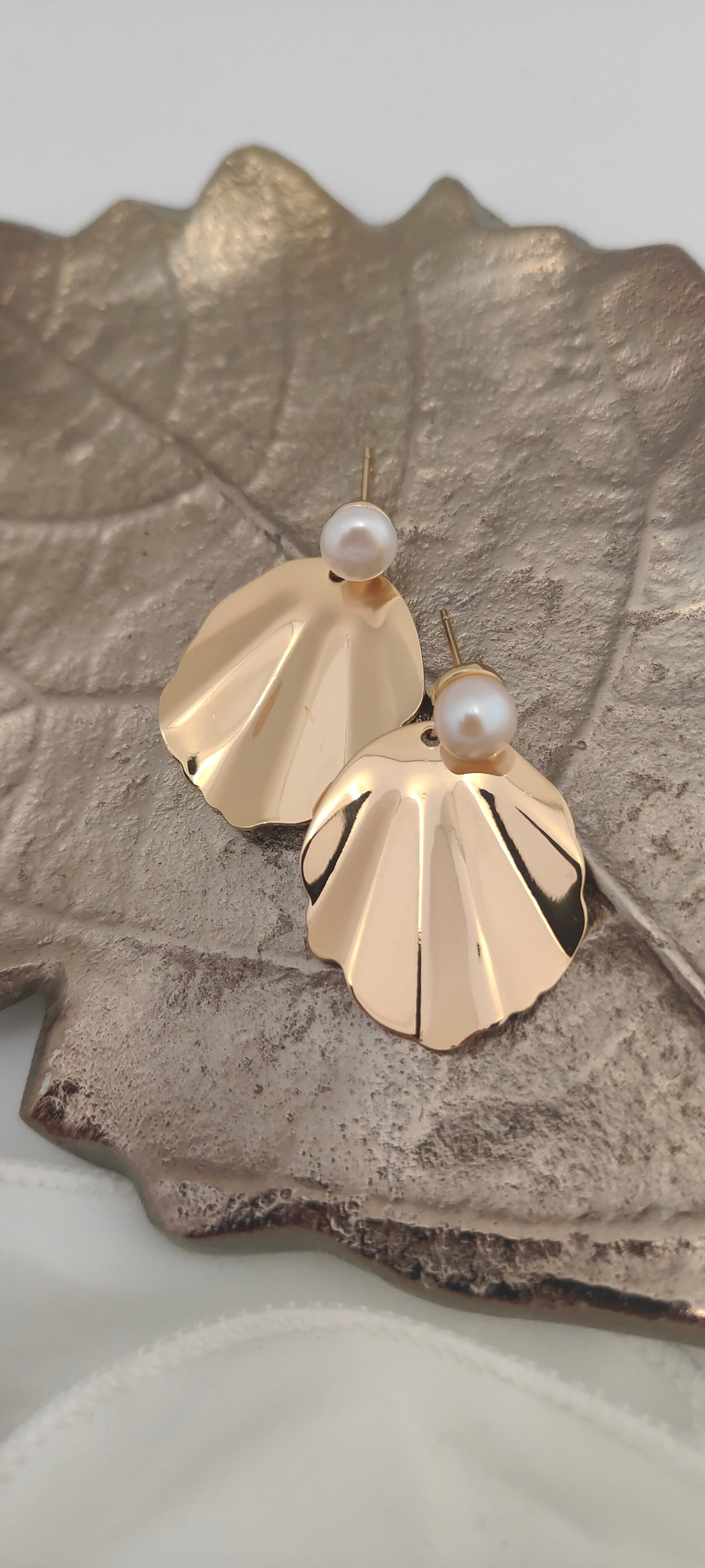 ROSIE - Statement Pearl & Gold Bridal Earrings