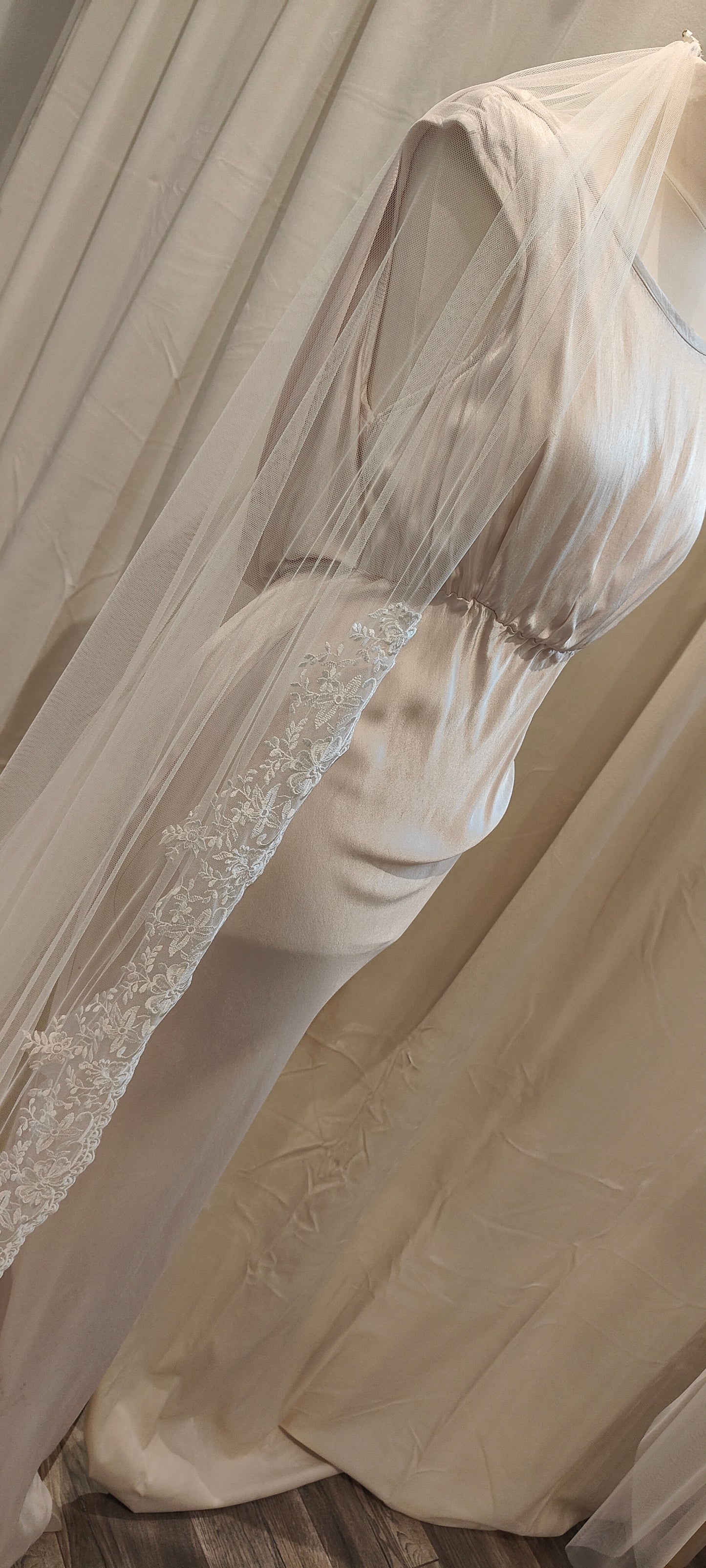 JULIETTE - Lace edge veil