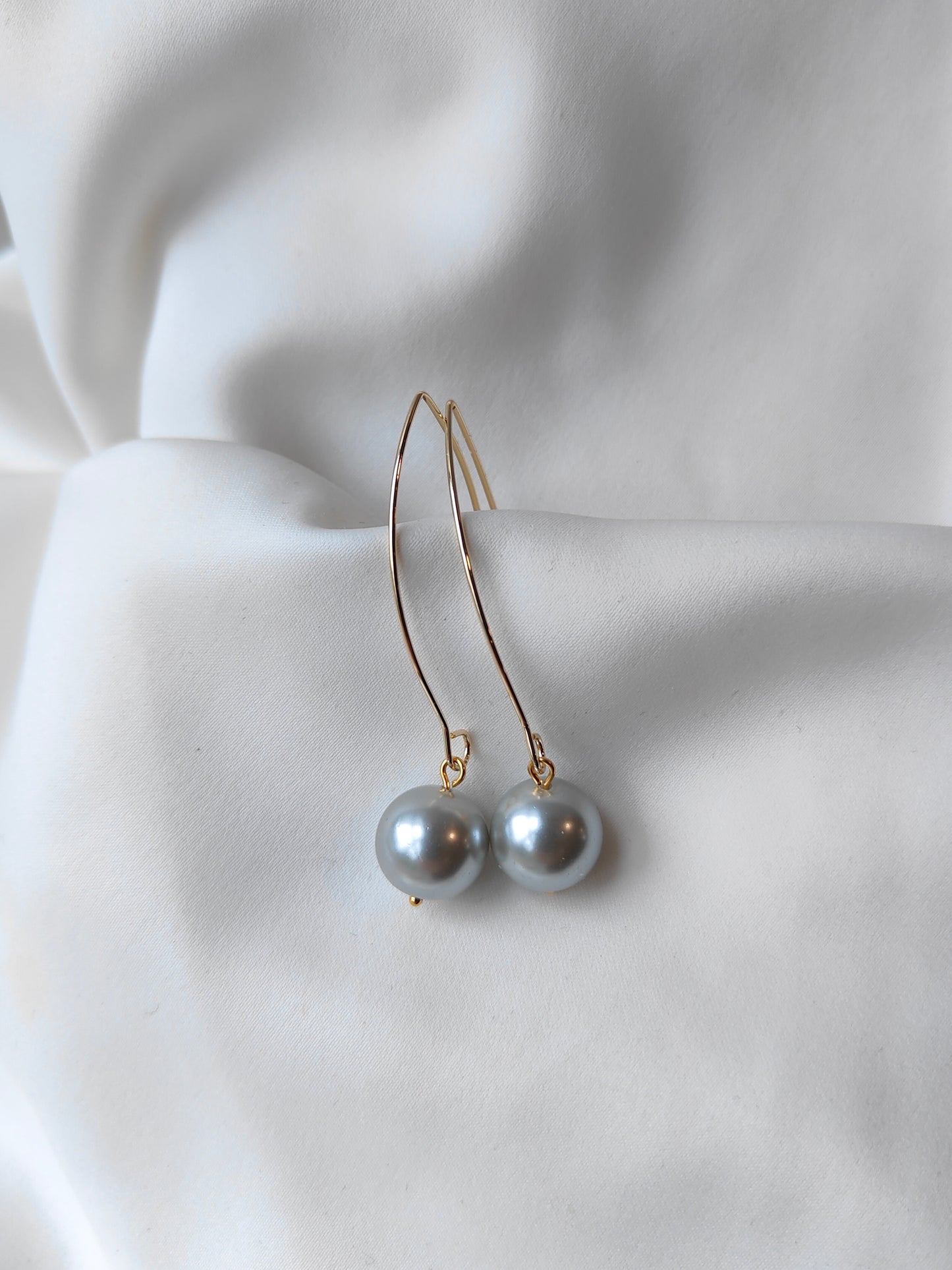 Jennie - Pearl Drop Earring - Dove