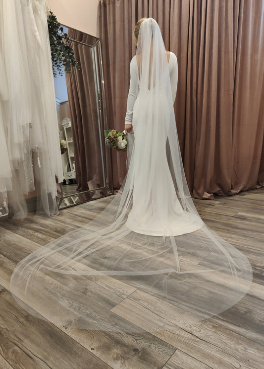 GRAINNE Two-Tier Sheer Tulle Veil