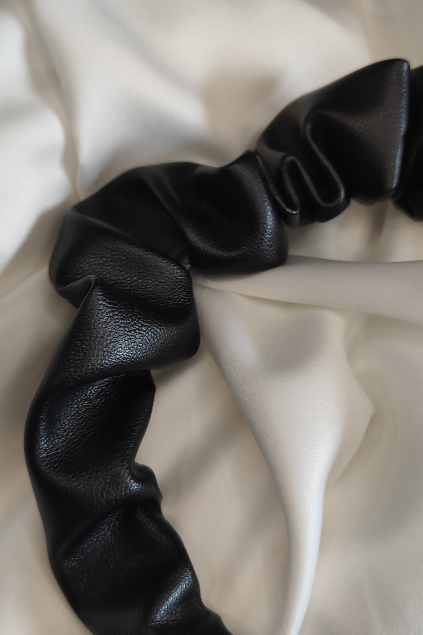 Petite Black Leather Ruffle Headband - - ☘ IRISH DESIGN