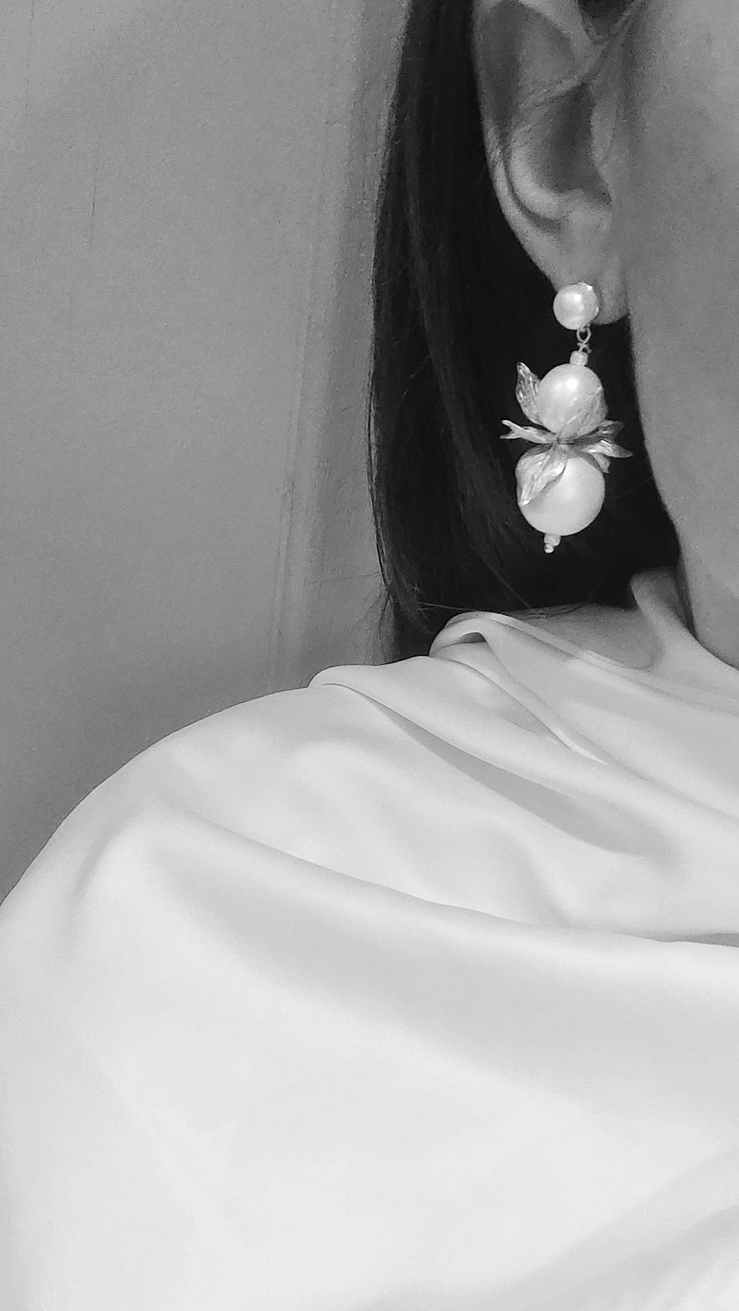 FLORRIE - Pearl and gold earrings