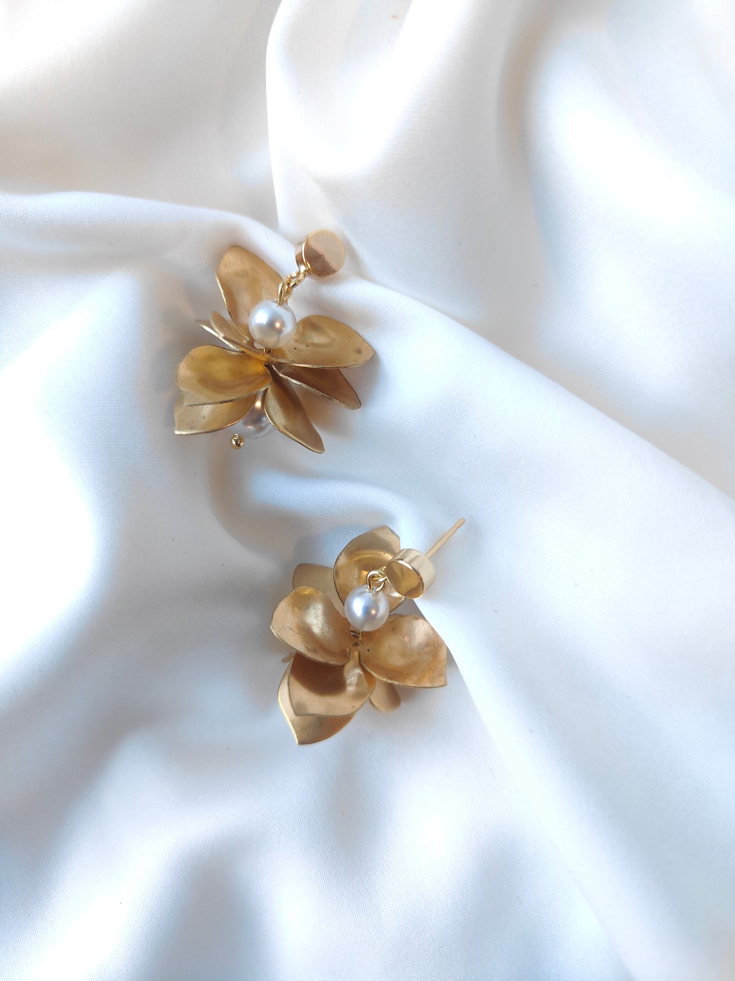 CLODAGH - Statement Pearl & Gold Bridal Earrings