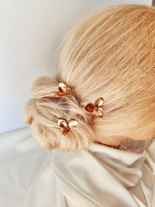 MIA -  Gold Flower Pin Set