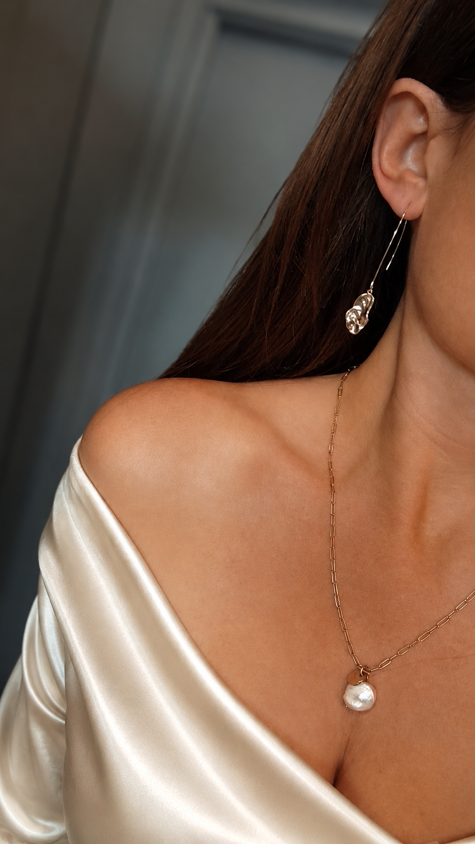 ESME Necklace - Contemporary Pearl & Coin Gold Link Necklace