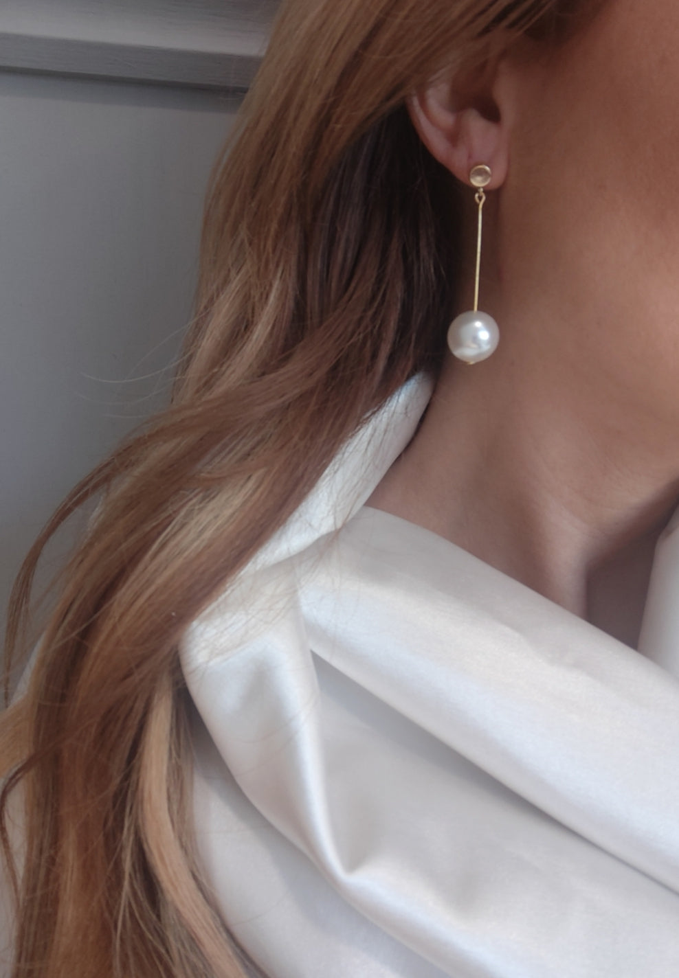 AUDREY - Statement Pearl Earrings