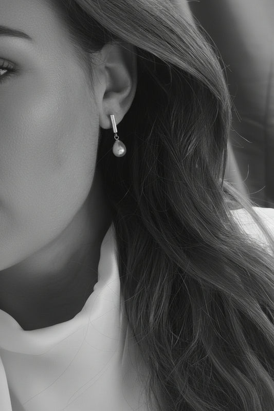PEROLA - Pearl Drop Bridal Earrings