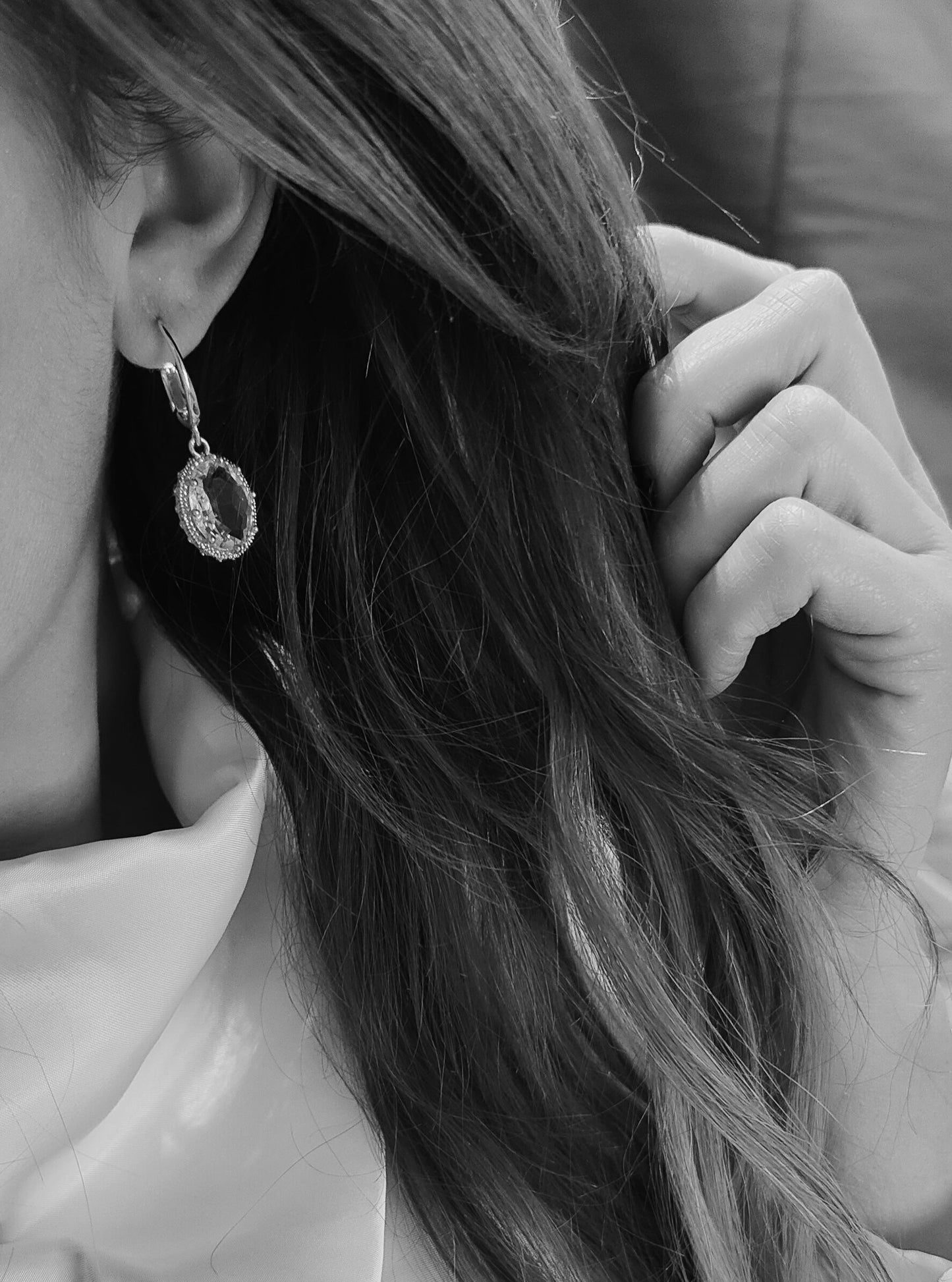 PRINCESS Crystal Earrings - Clear