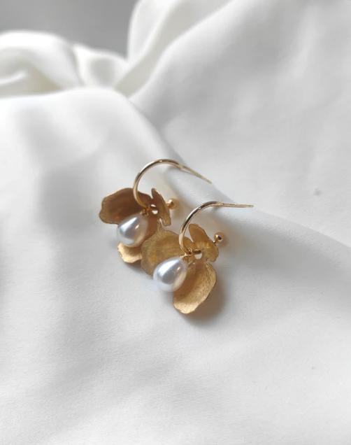 PEARL & GOLD COLLECTION