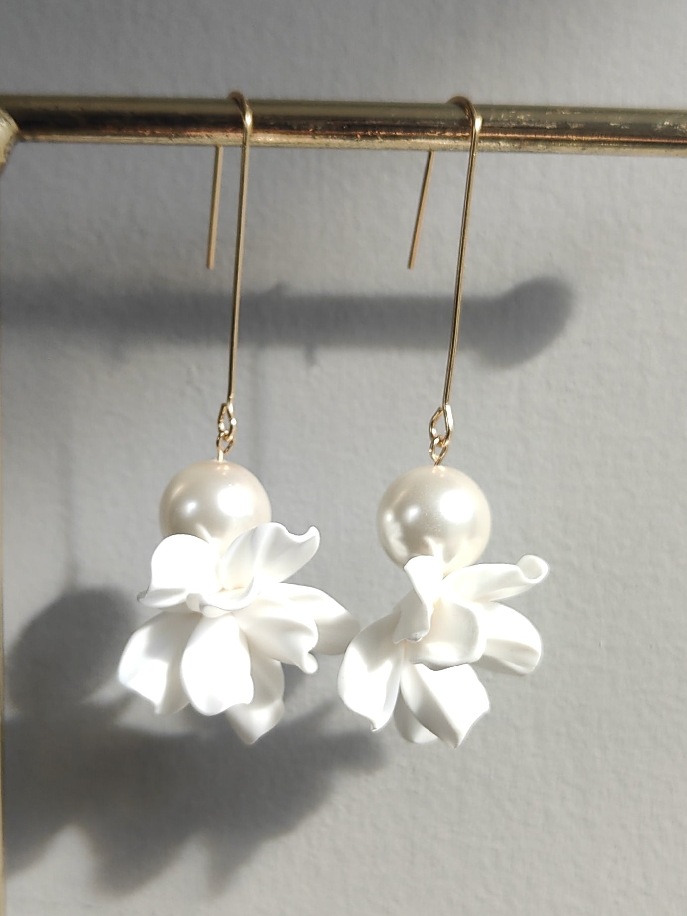 ALORA - Statement Pearl & Flower Bridal Earrings