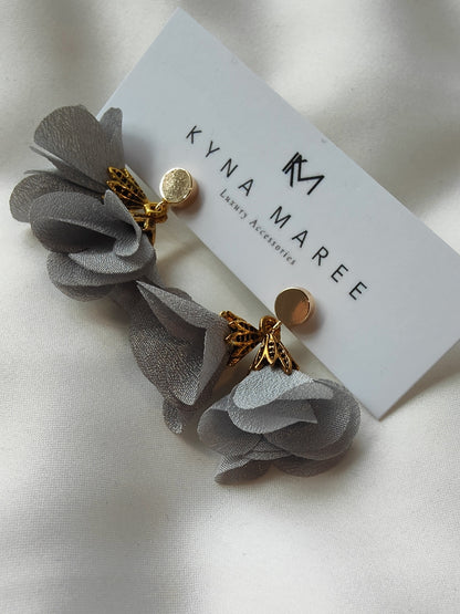 Fleur Earrings - Grey