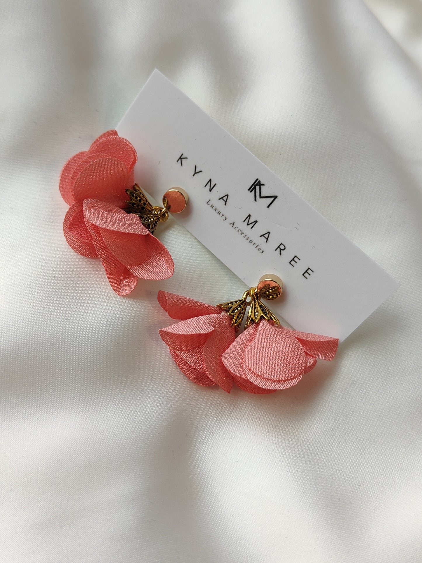 Fleur Earrings - Flamingo