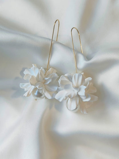 DELILAH - Floral and Pearl Bridal Earrings