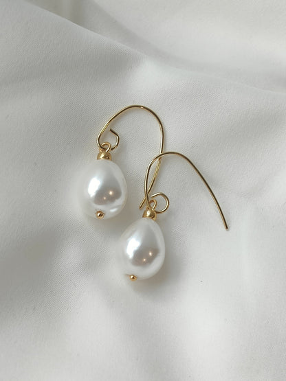 DAVINA - Pearl & Gold drop earring