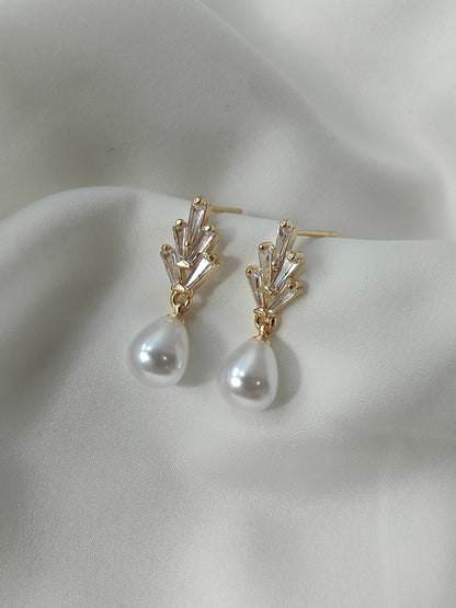 EDITH - Crystal & Pearl  Drop Bridal Earrings