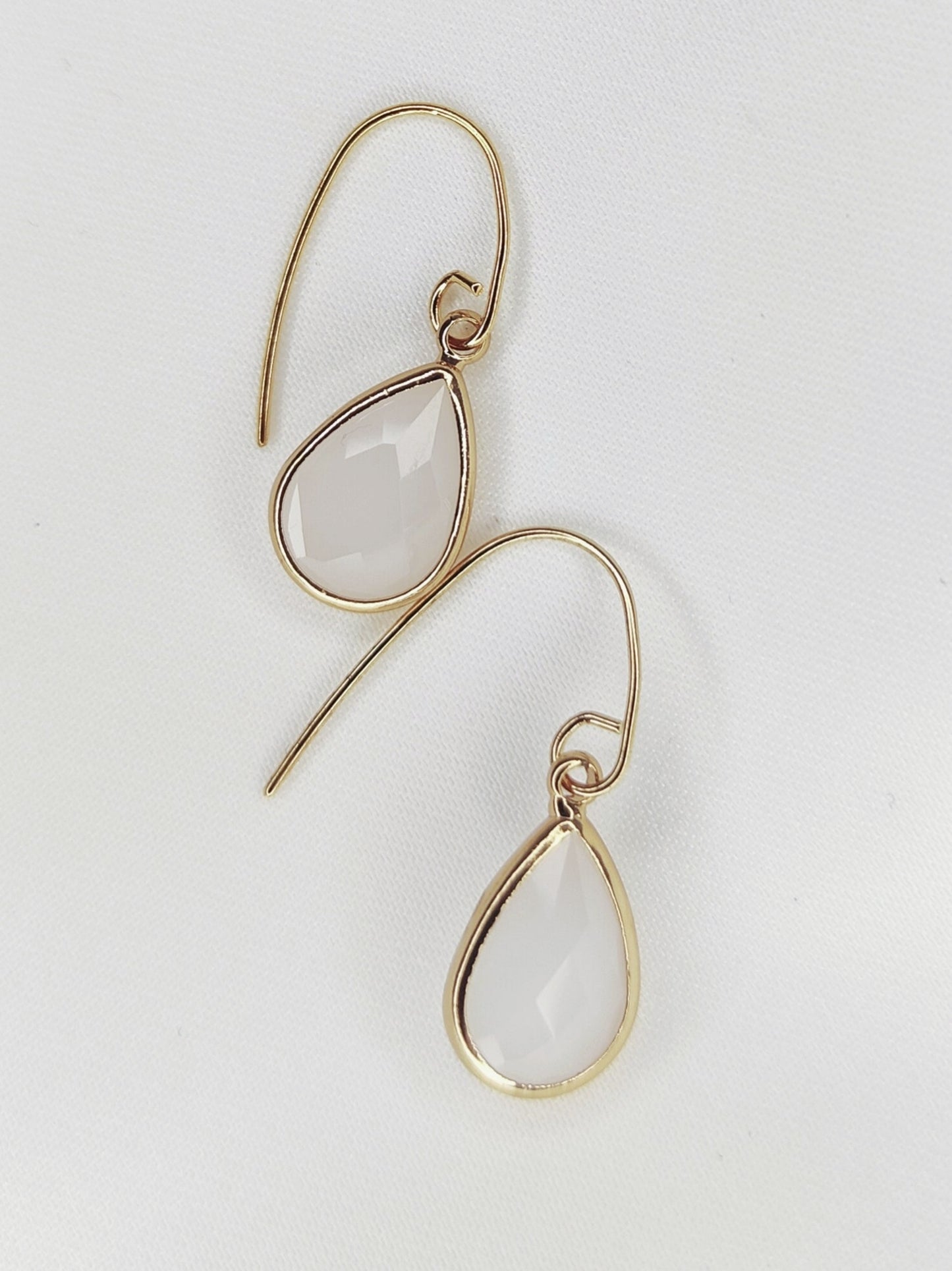 DAME Earrings - Snow
