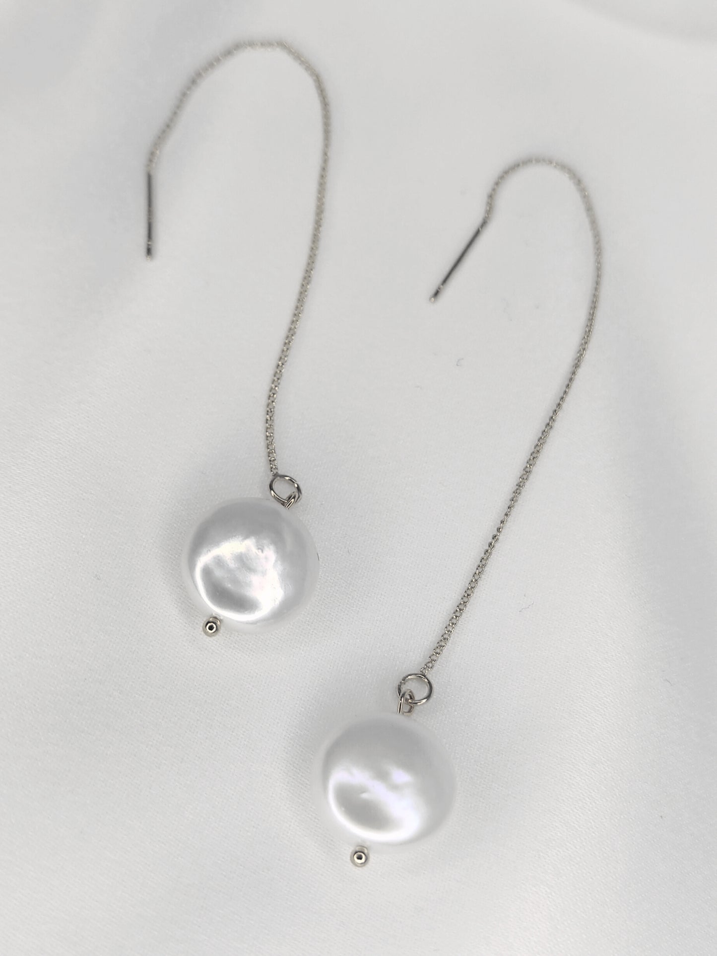 FREYA - Freshwater pearl thread earrings - Silver