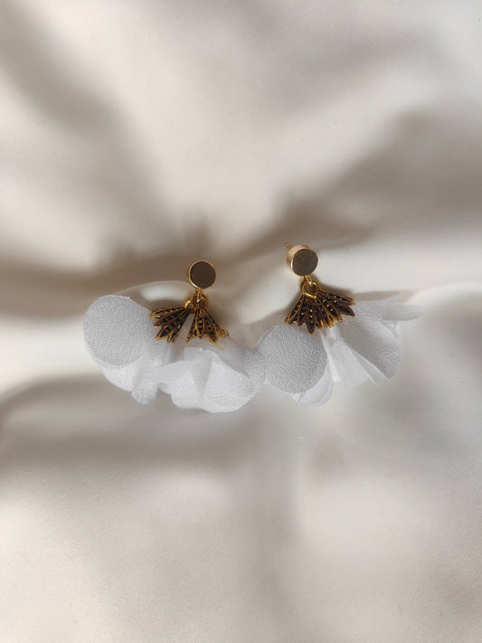 Fleur Earrings - White