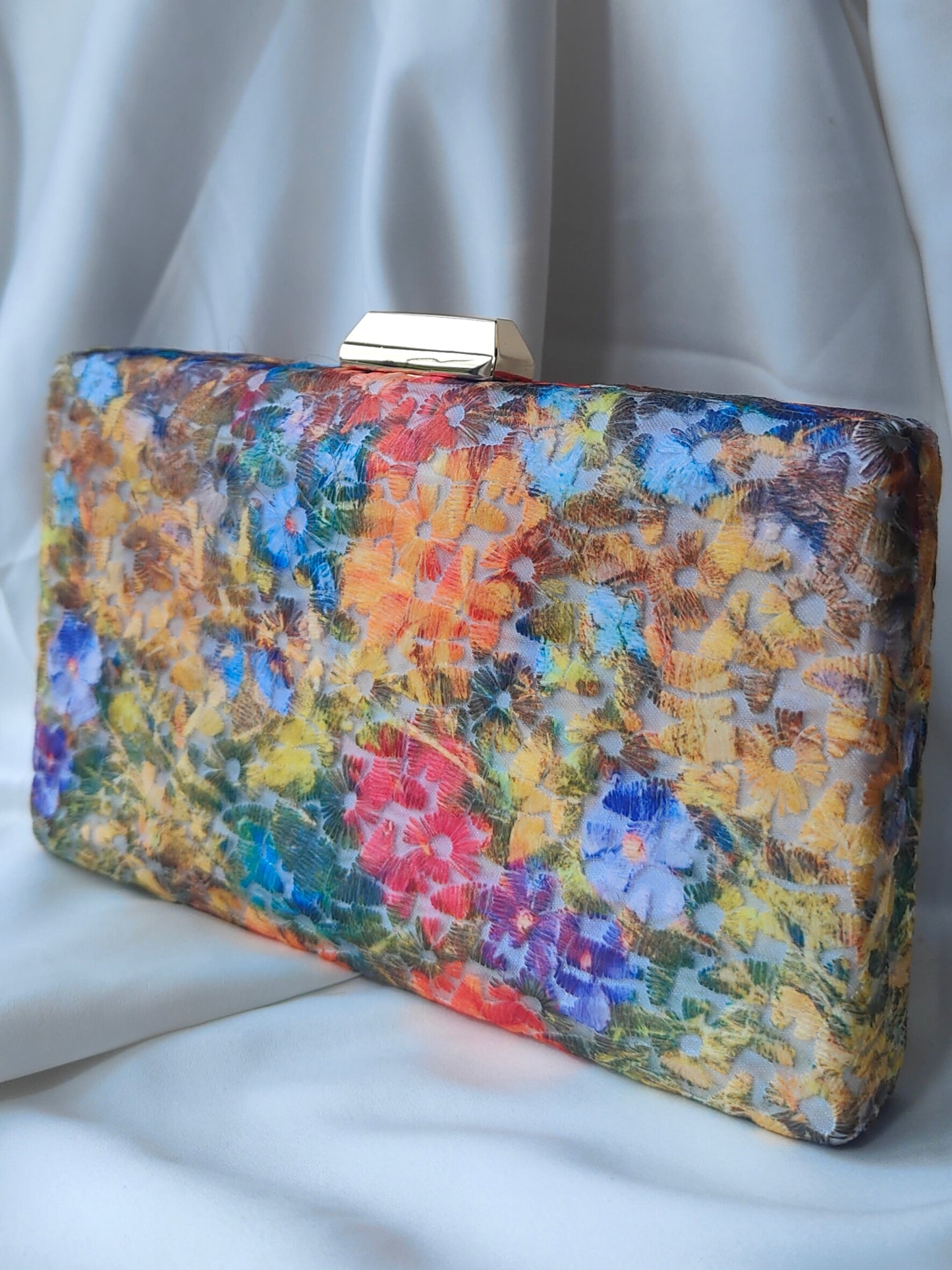 Margretta Floral Clutch