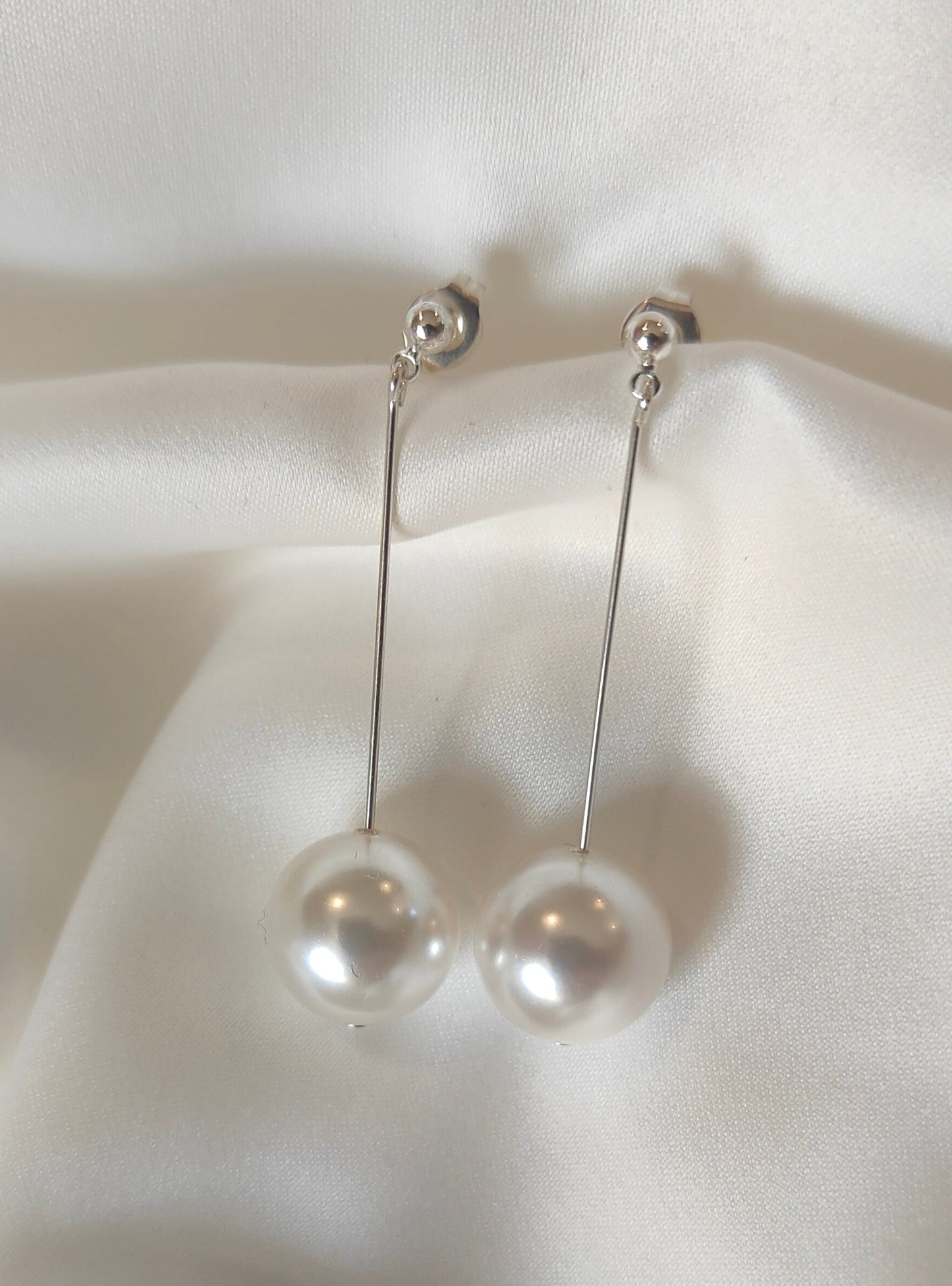 AUDREY - Silver Statement Pearl Earrings