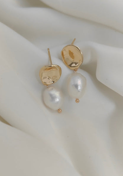 MOLLY - Ráiteas Earring Bridal Pearl &amp; Gold