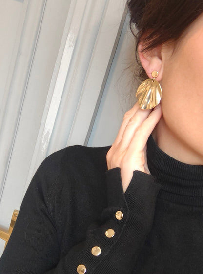 ENYA - Statement Gold Disc Earrings
