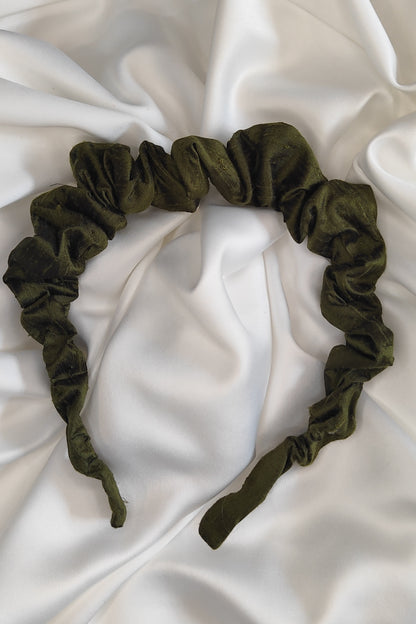 Olive Green Petite Ruffle Headband - ☘ DEARADH NA HÉIREANN 