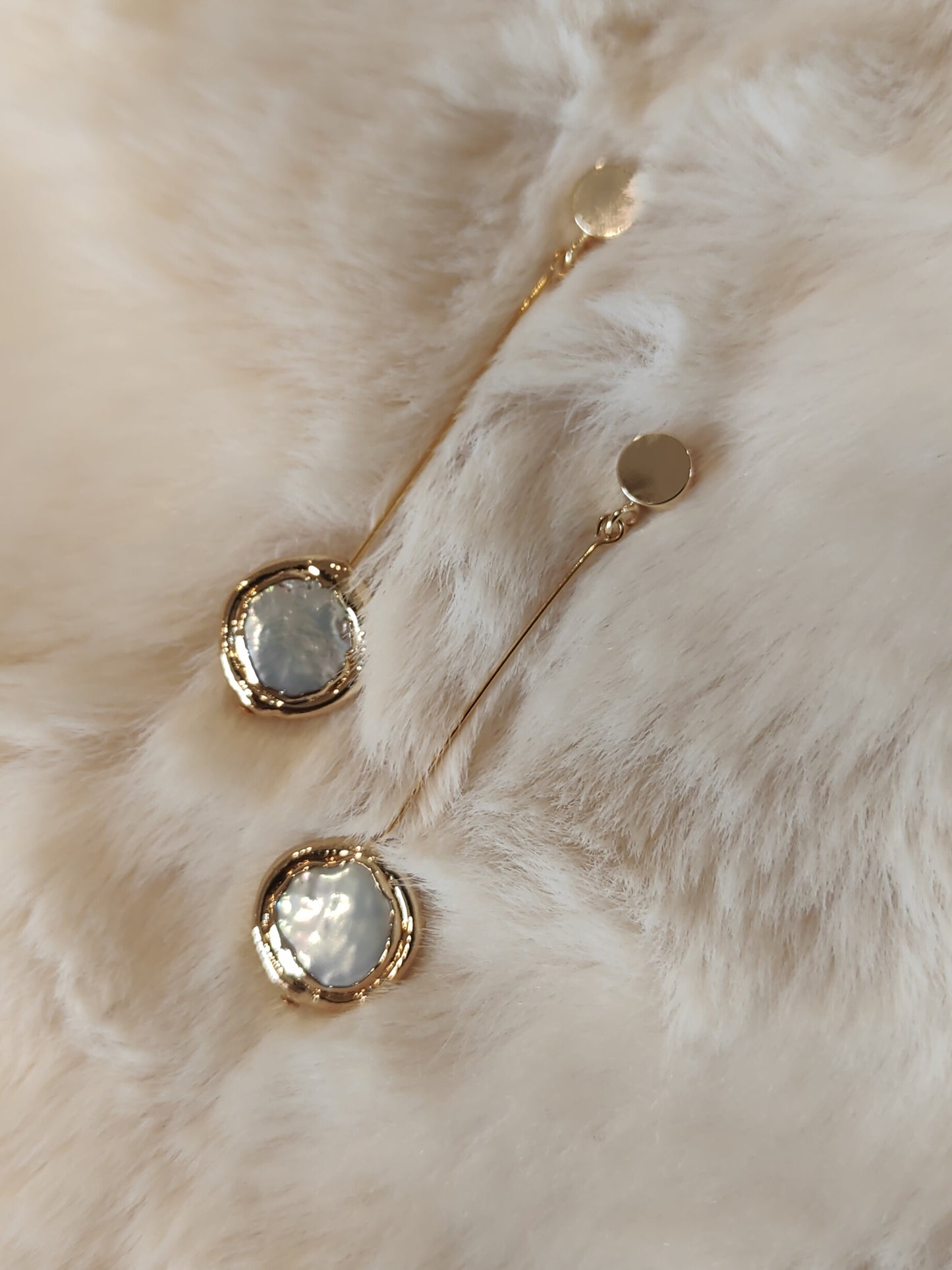 GLORIA - Pearl & Gold Drop Earrings