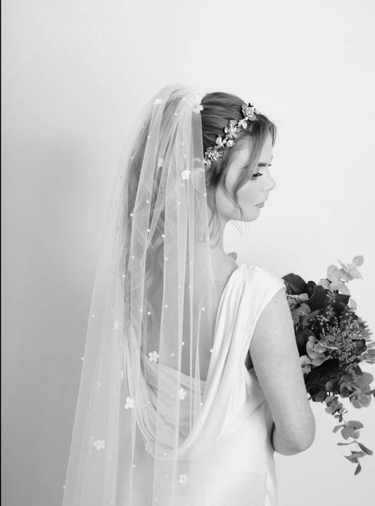 DAISY - Pearl & Petal Bridal Veil