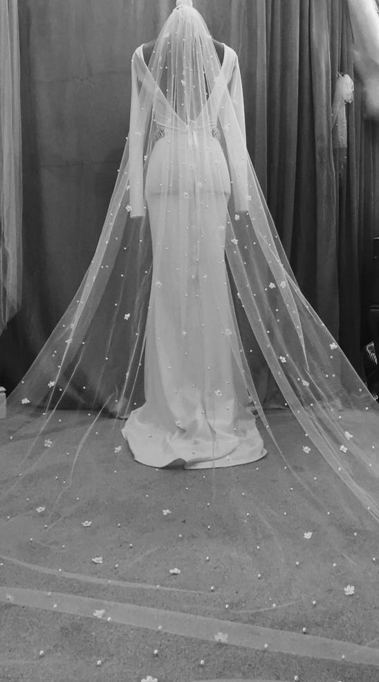 DAISY - Pearl & Petal Bridal Veil