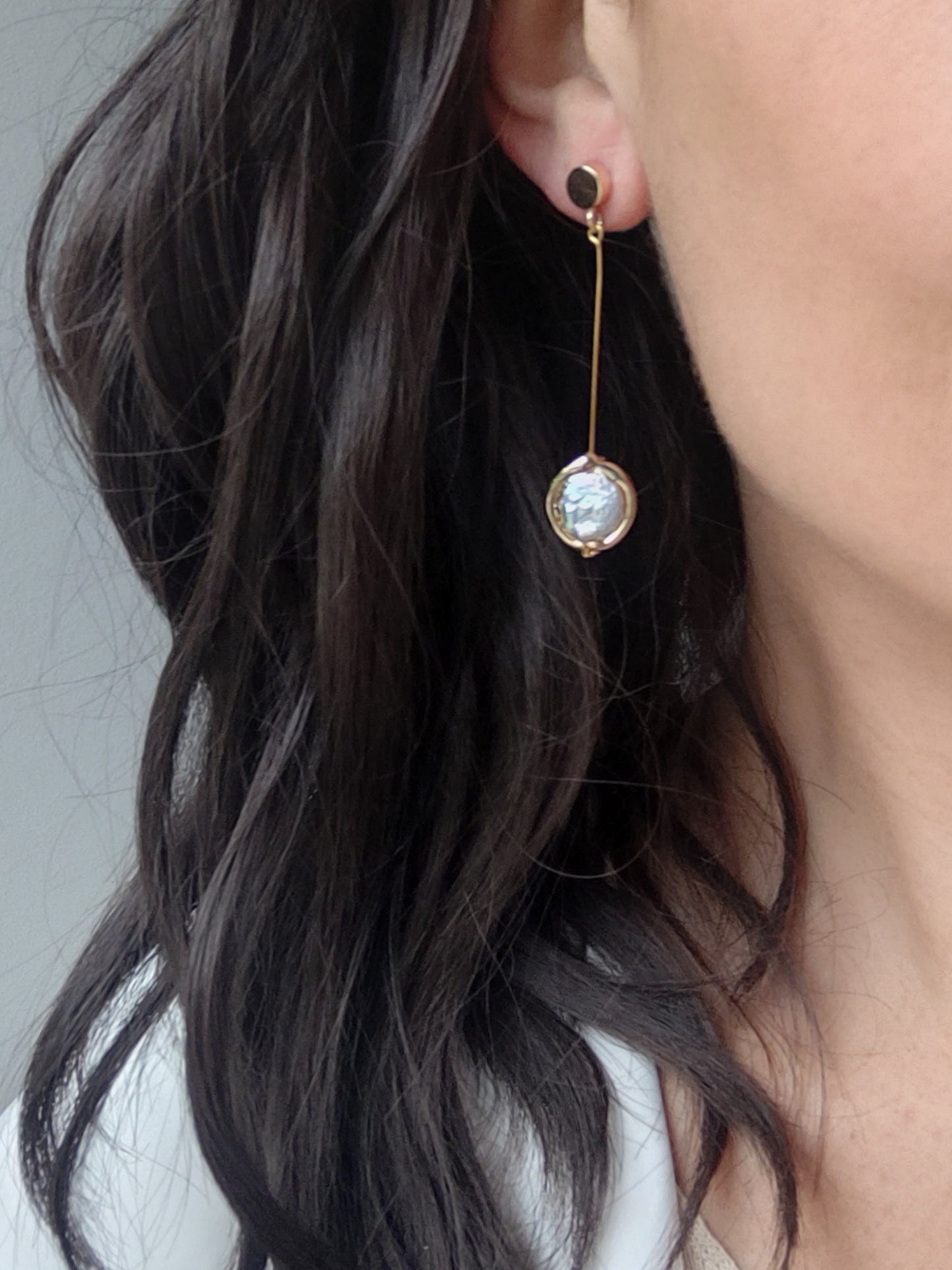 GLORIA - Pearl &amp; Gold Drop Earrings