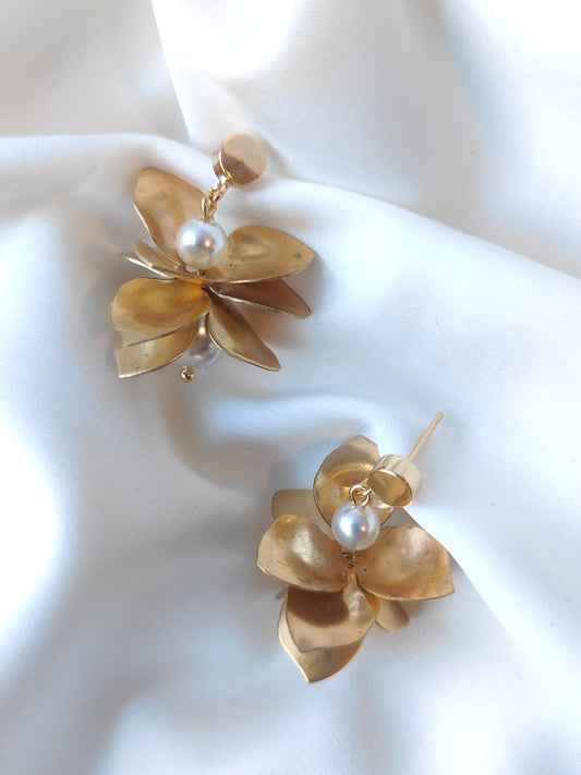 CLODAGH - Statement Pearl & Gold Bridal  Earrings