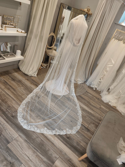 JULIETTE - Lace edge veil