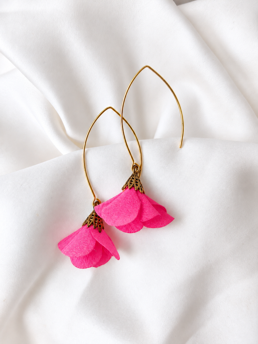 Jessie - Floral drop earrings - Fuschia Pink