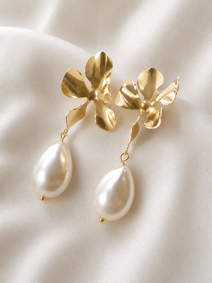 REECE - Statement Pearl & Flower Bridal Earrings