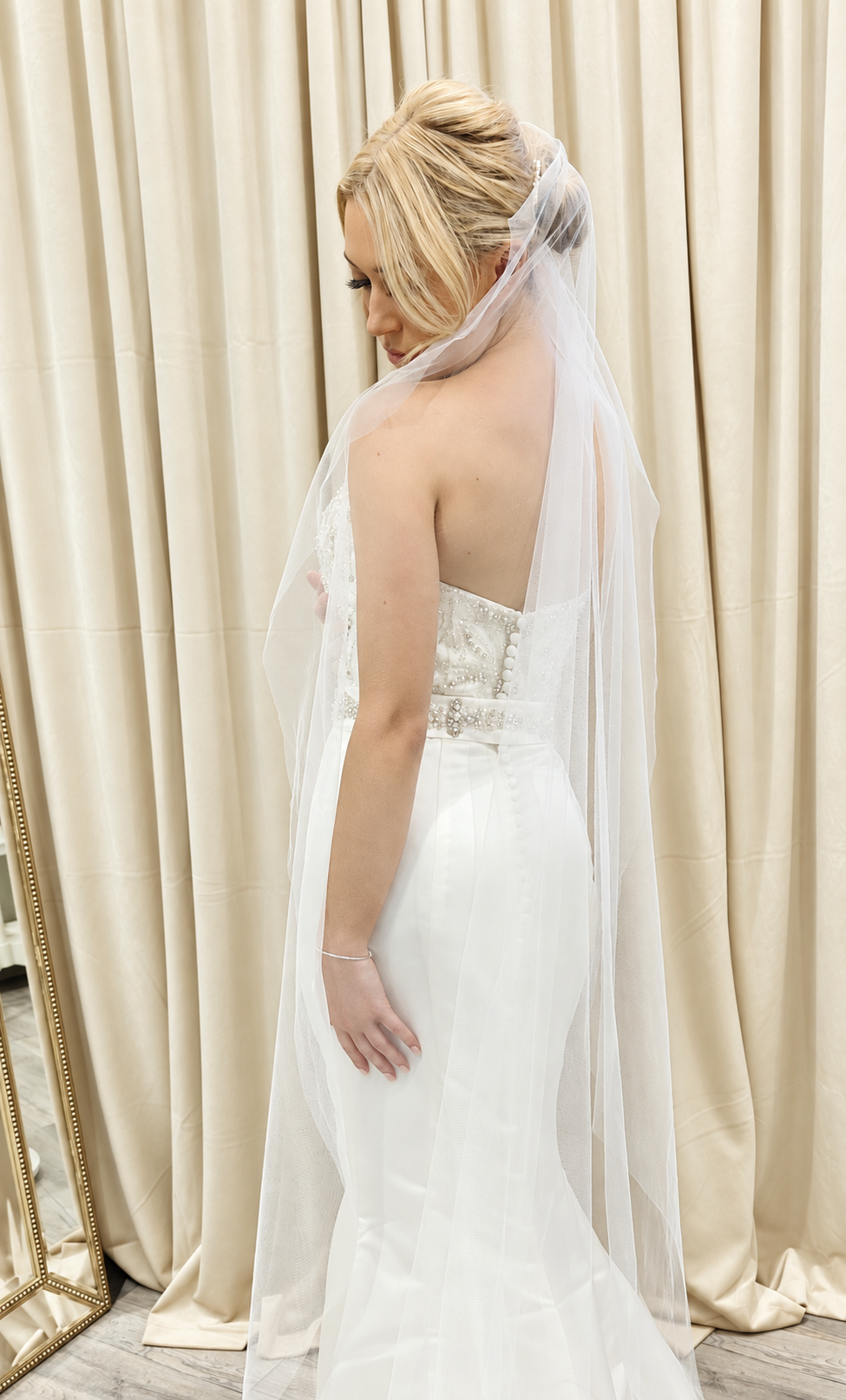 EMILIA - Veil Bridal gan Smál