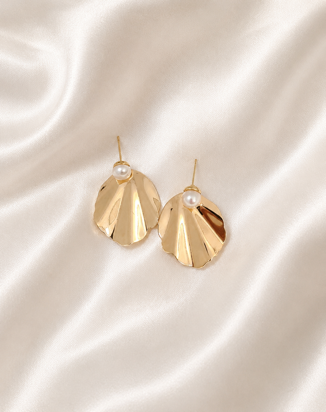 ROSIE - Ráiteas Earring Bridal Pearl &amp; Gold