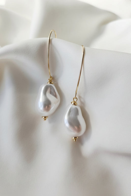 MONICA - Statement Pearl Drop Bridal Earrings