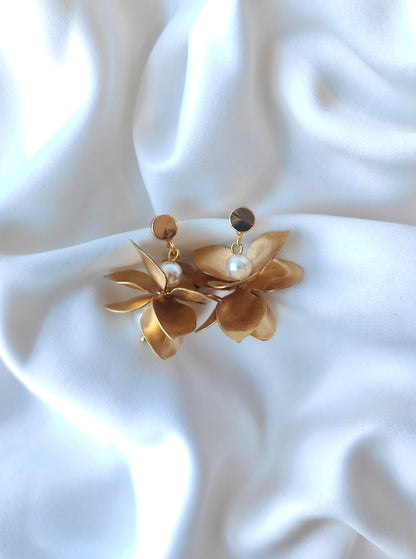 CLODAGH - Statement Pearl & Gold Bridal  Earrings
